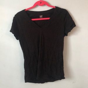 Gap black v neck t-shirt